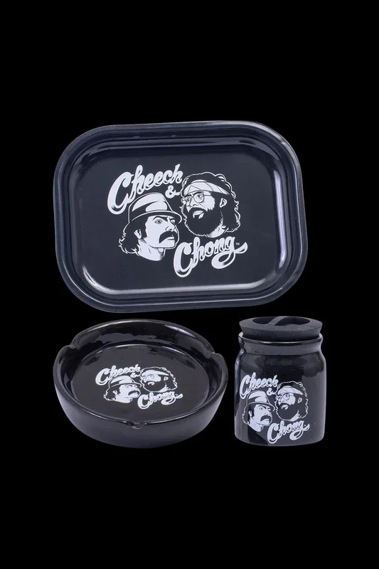Cheech & Chong Smoke Lover’s Gift Set – East L.A.