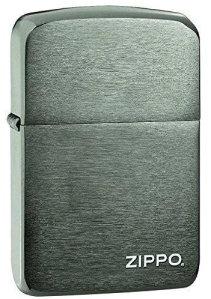 Zippo Lighter – 1941 Replica w/ Zippo logo on Black Ice